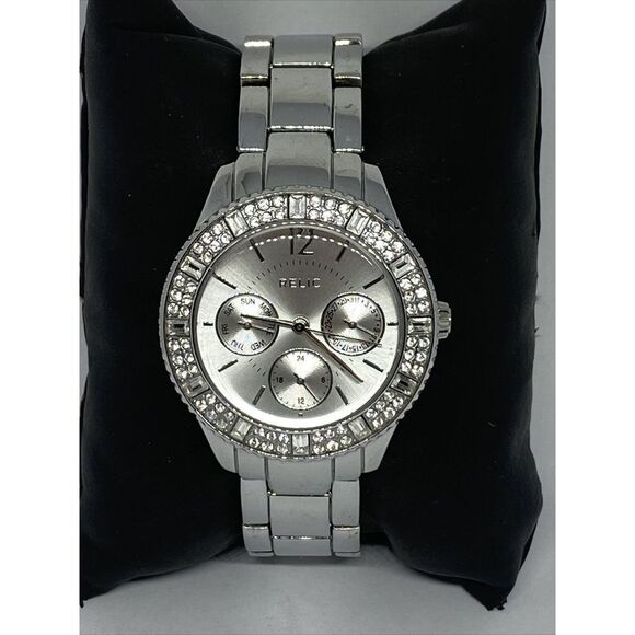 Relic Sophia ZR15739 Women Silver Stainless Steel Analog Dial Quartz Watch WO441 - Picture 1 of 12